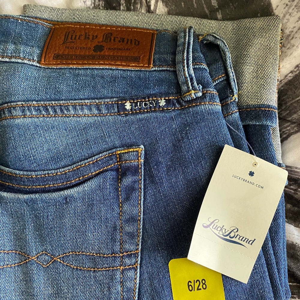 Lucky Brand Sweet n' Crop size 6/28